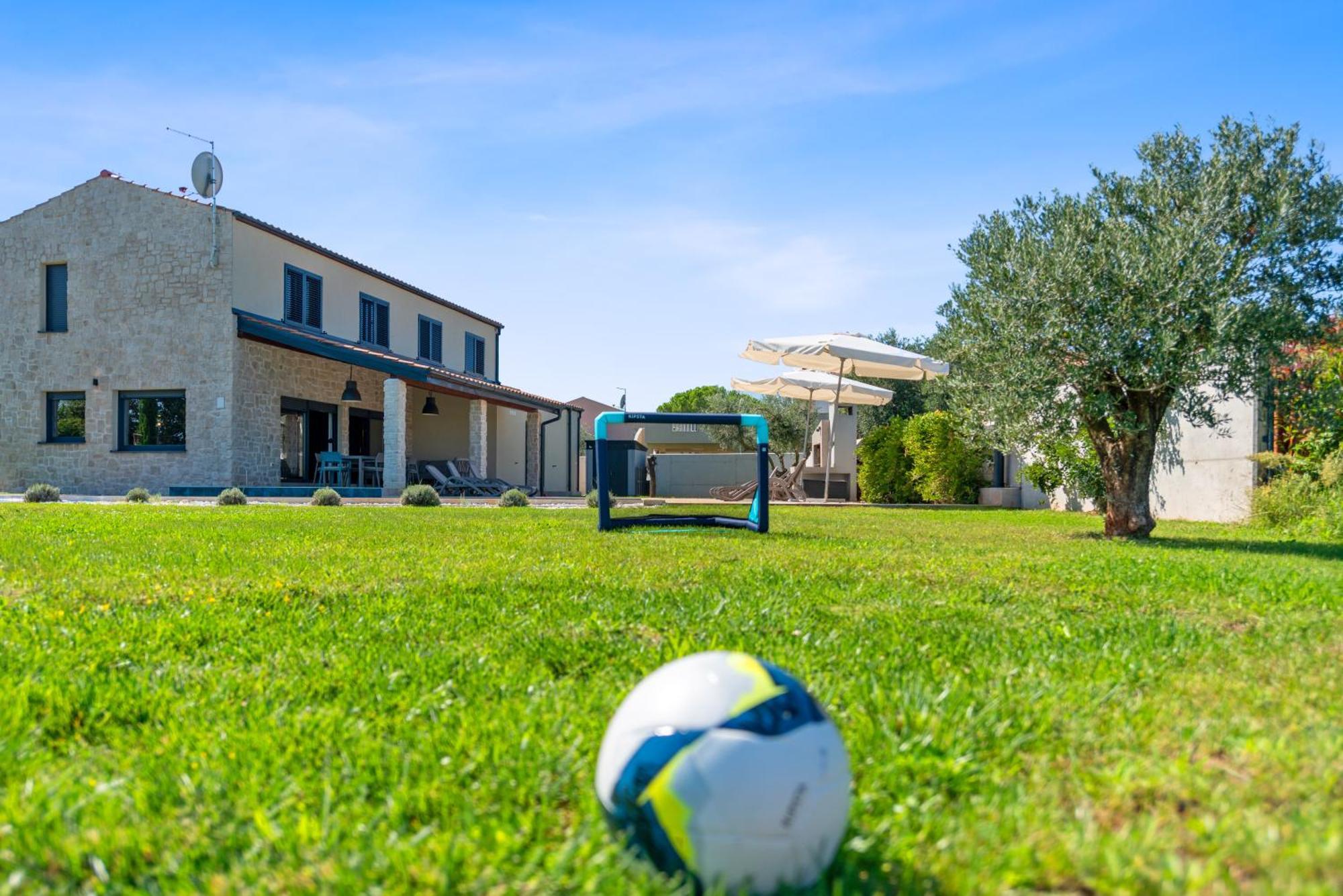Villa Stellar Brtonigla Buitenkant foto